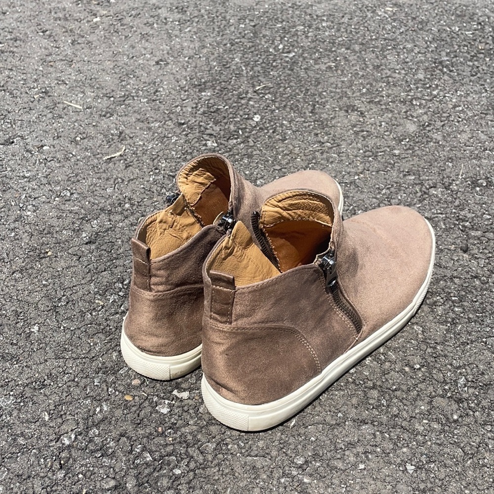 Size 9 Dressy Ankle boots